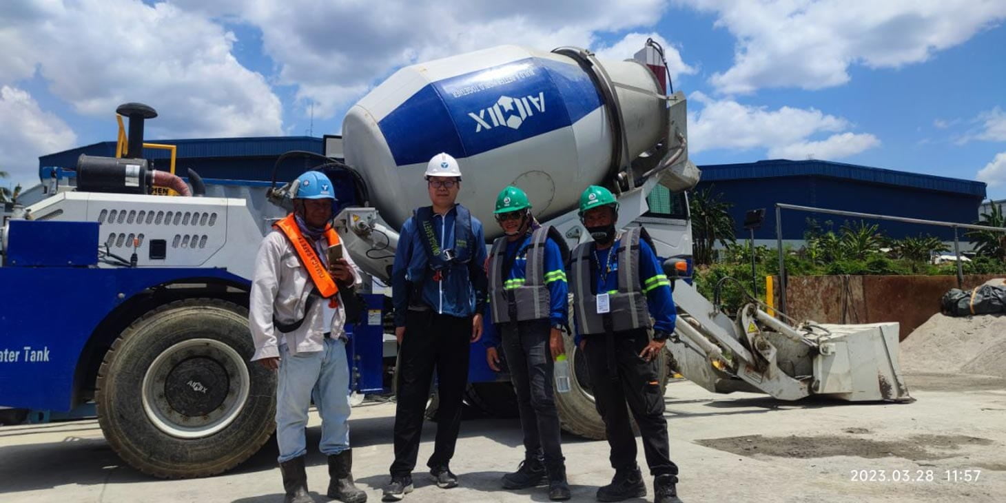 Maximizing Productivity: How Mini Self-Loading Concrete Mixers Streamline Operations